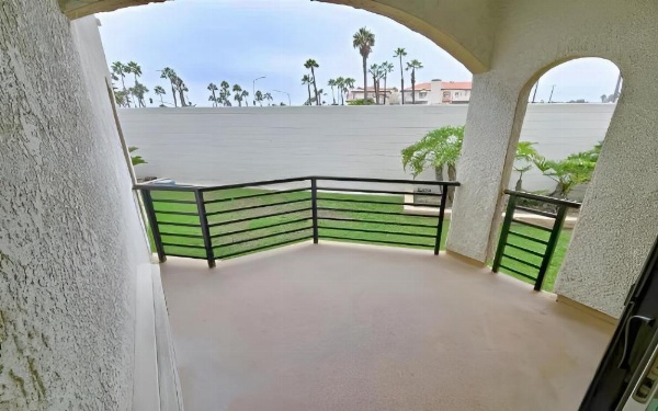 Huntington Beach Inn image 32