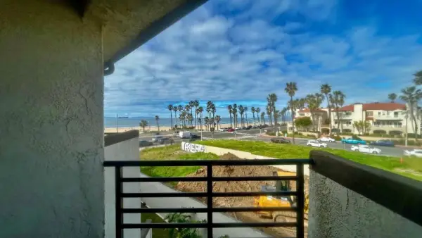 Huntington Beach Inn 10